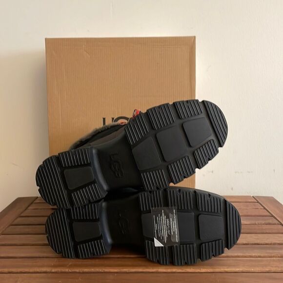 UGG Ashton Addie Boots Black US Women Size 8.5/UK 6.5/EU 39.5 - Picture 10 of 14